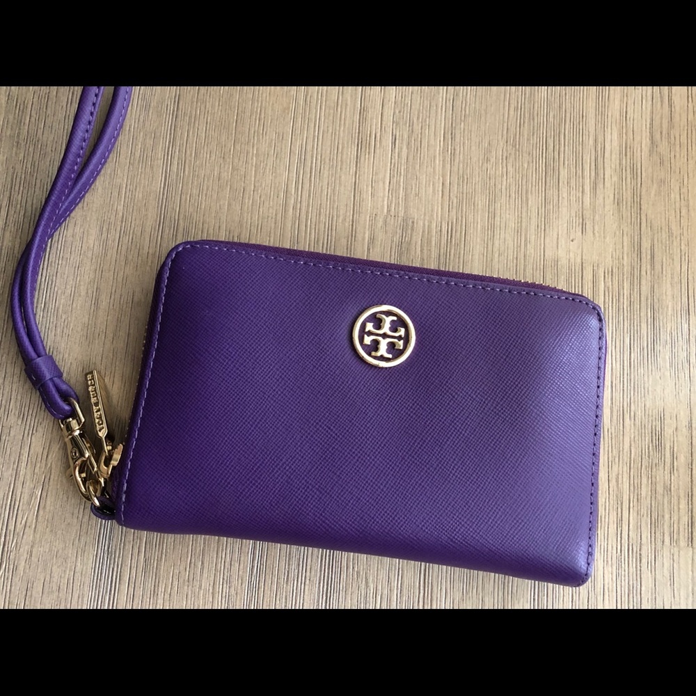Tory Burch Robinson Wristlet/Wallet Like new